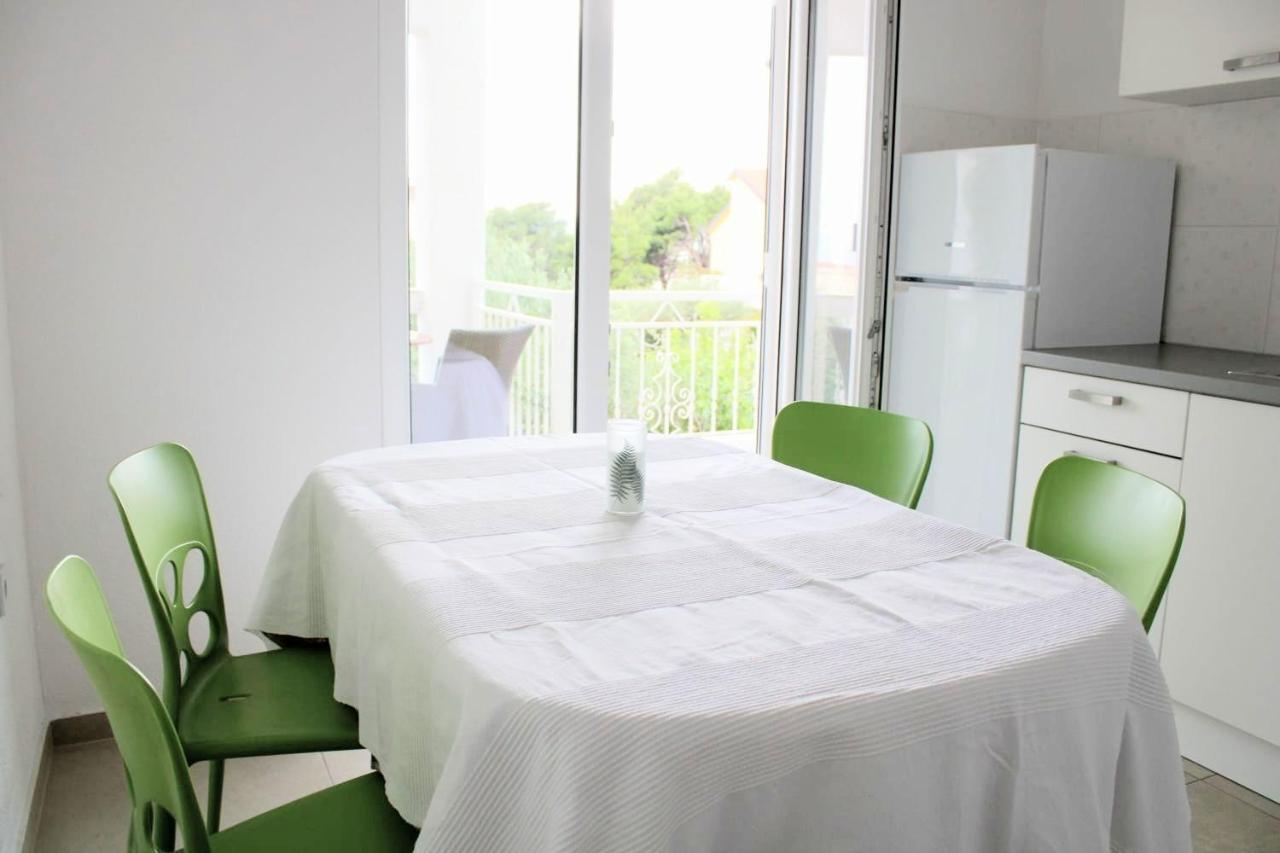 Apt White Idyll, 3 Bedrooms, 3 Bathrooms, Terrace Apt Promajna Eksteriør billede