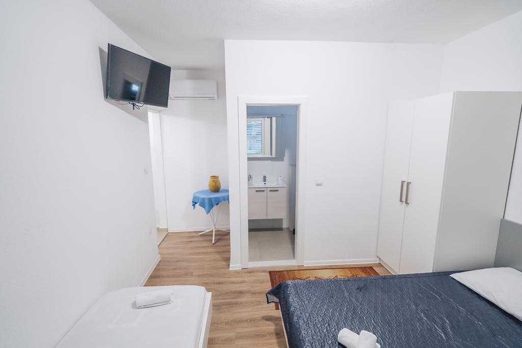 Apt White Idyll, 3 Bedrooms, 3 Bathrooms, Terrace Apt Promajna Eksteriør billede